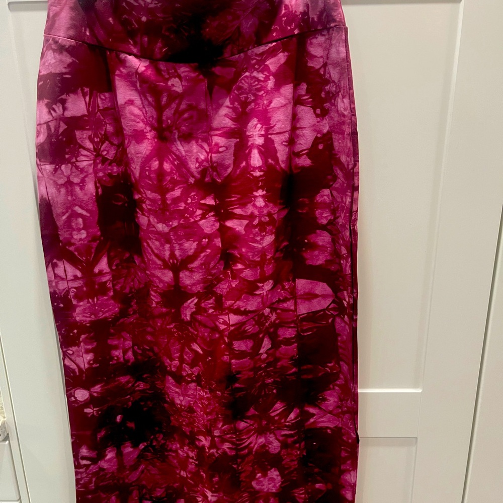 Burgundy Ladies Pencil Skirt (New)